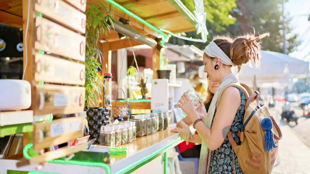 Read more about the article How Cannabis Legalization Is Impacting the Economy: An Overview of Economic Benefits and Challenges